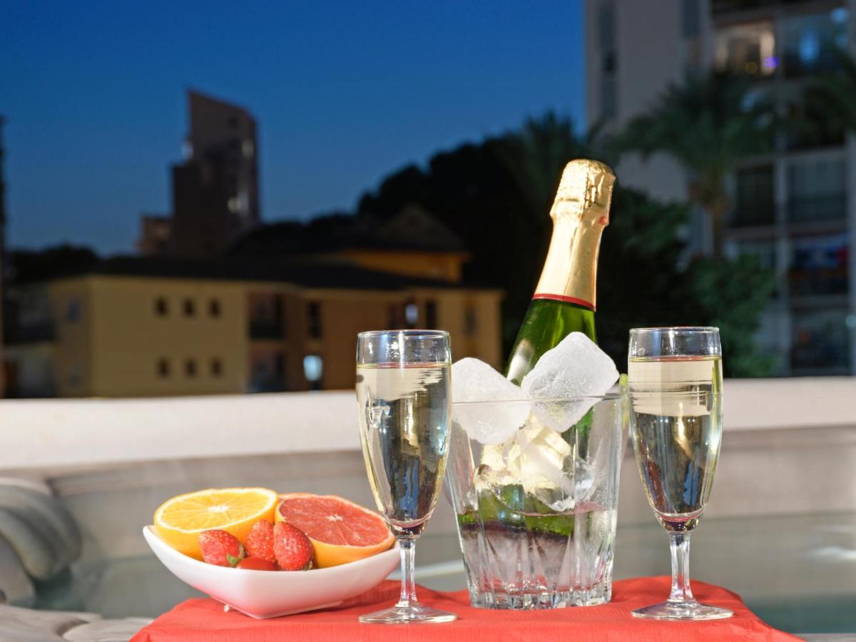 Isla De Benalmadena 1, Jacuzzi, 80M From The Sea, Ac, Bbq, Private Parking, Big Terrace Daire Dış mekan fotoğraf